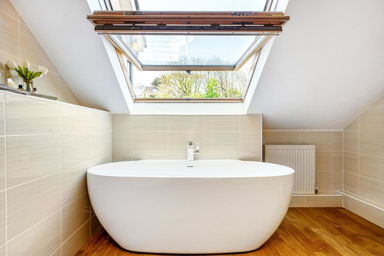 Carbis Bay - Luxury 3 Bed Penthouse Apartment With Sea Views Parking Sauna Balcony エクステリア 写真