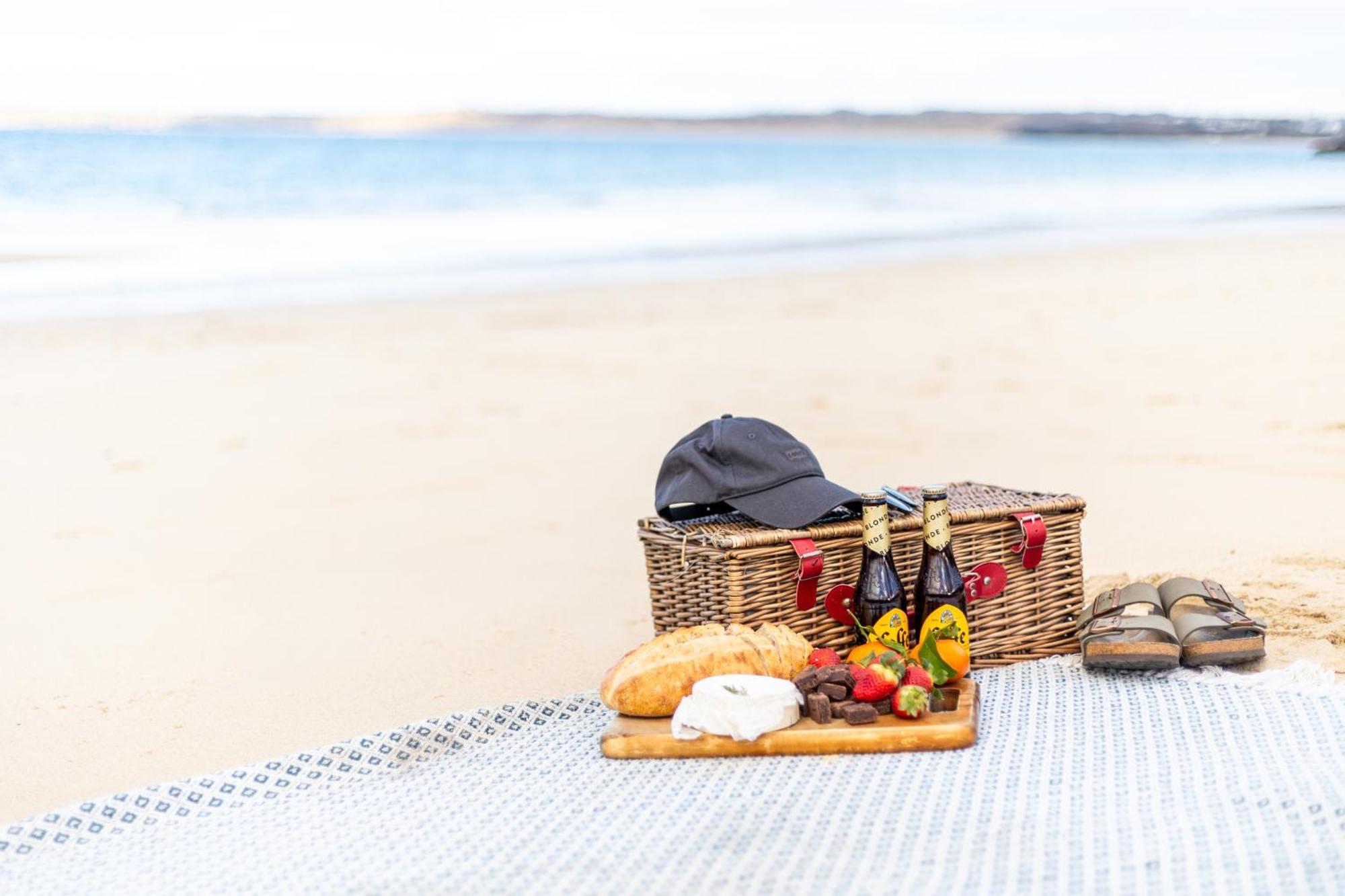 Carbis Bay - Luxury 3 Bed Penthouse Apartment With Sea Views Parking Sauna Balcony エクステリア 写真
